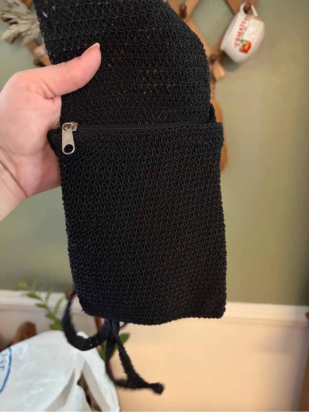 Black Woven Crossbody Bag - Classic Everyday Style